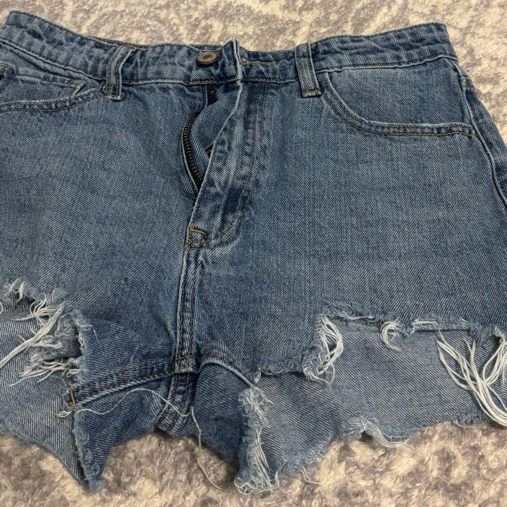 KanCan Frayed Hem Blue Jean Shorts size 9
